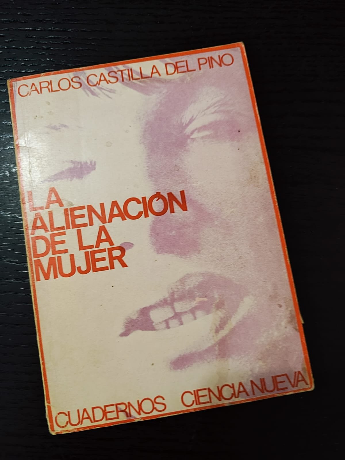La Alienación de la Mujer