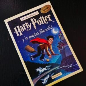 Harry Potter y la Piedra Filosofal, J.K. Rowling.