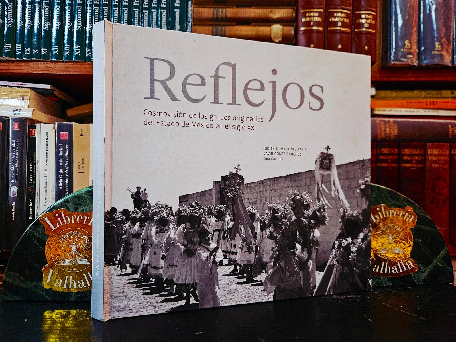Reflejos. Cosmovisión de los grupos originarios del Estado de México en el siglo XXI